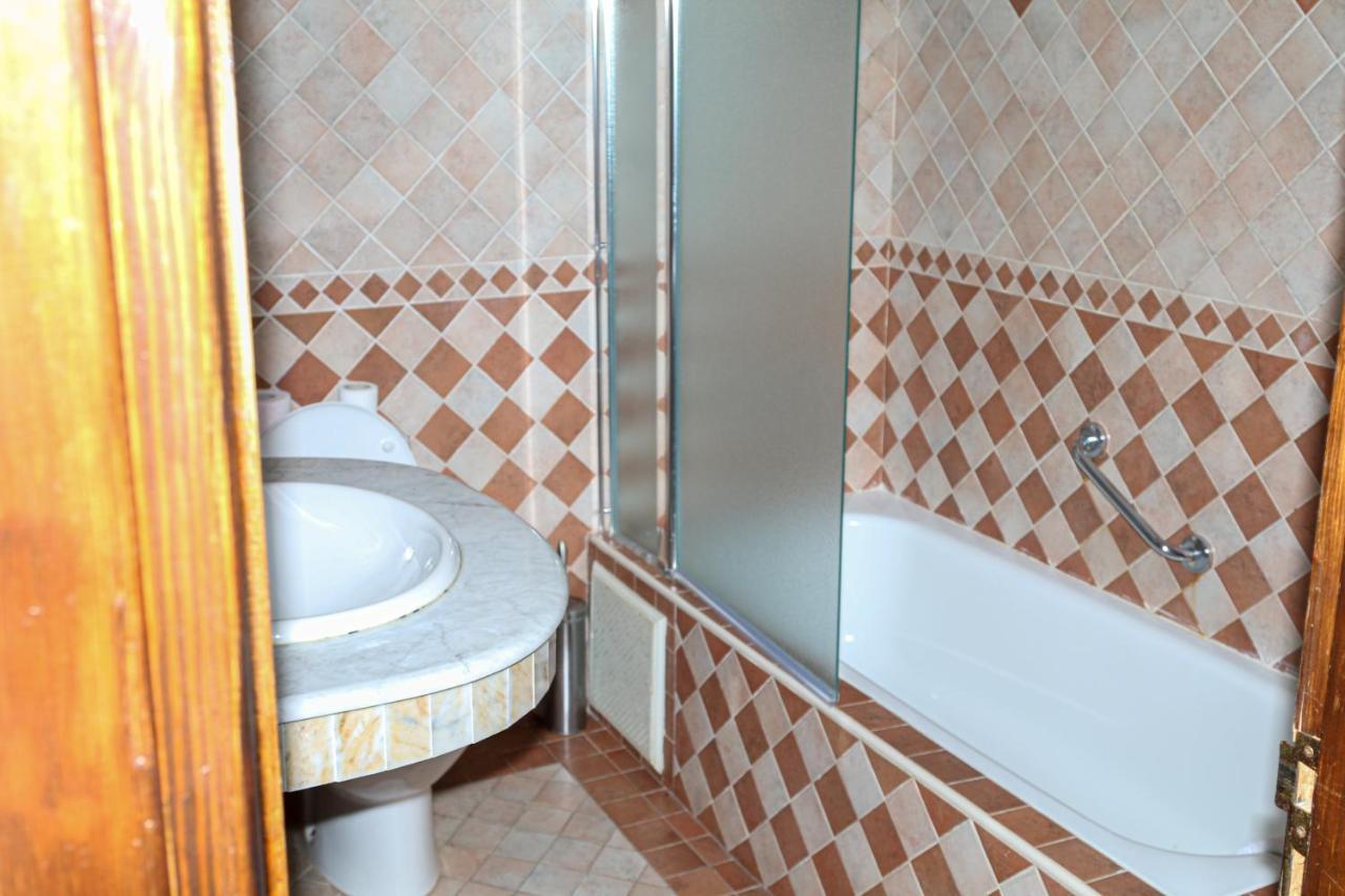 Hotel Mandy Tétouan Ngoại thất bức ảnh